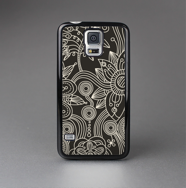The Black Floral Laced Pattern V2 Skin-Sert Case for the Samsung Galaxy S5