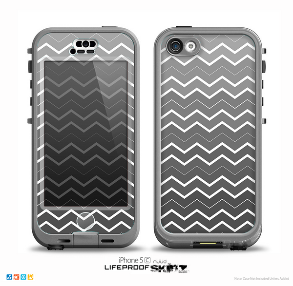 The Black Gradient Layered Chevron Skin for the iPhone 5c nüüd LifeProof Case