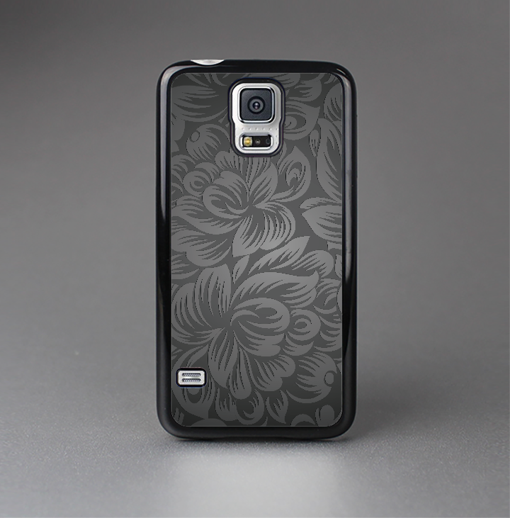 The Black & Gray Dark Lace Floral Skin-Sert Case for the Samsung Galaxy S5