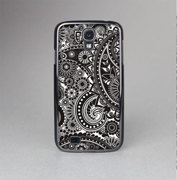The Black & White Pasiley Pattern Skin-Sert Case for the Samsung Galaxy S4