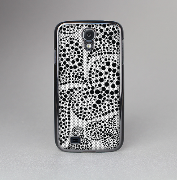 The Black and White Spotted Hearts Skin-Sert Case for the Samsung Galaxy S4