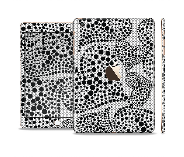 The Black and White Spotted Hearts Full Body Skin Set for the Apple iPad Mini 3
