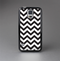 The Black and White Zigzag Chevron Pattern Skin-Sert Case for the Samsung Galaxy S5
