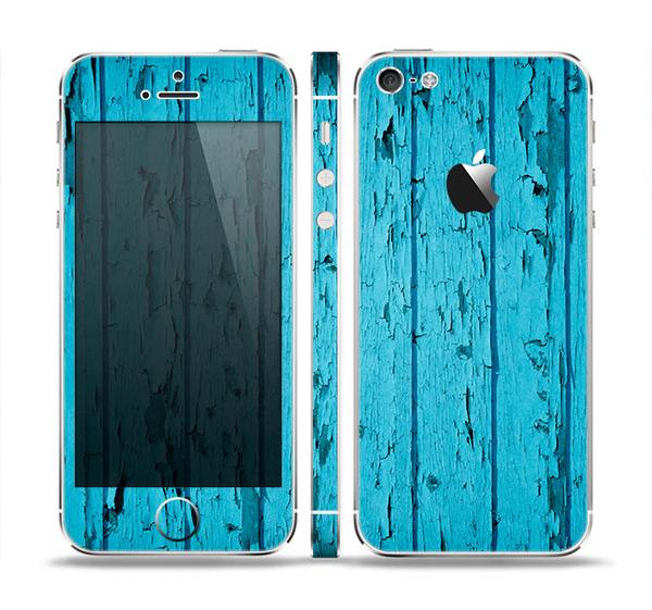 The Blue Aged Wood Panel Skin Set for the Apple iPhone 5