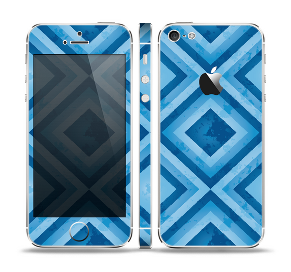 The Blue Diamond Pattern Skin Set for the Apple iPhone 5
