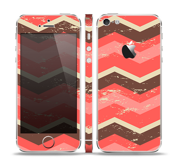 The Coral & Brown Wide Chevron Pattern Vintage V1 Skin Set for the Apple iPhone 5