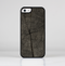 The Dark Cracked Wood Stump Skin-Sert for the Apple iPhone 5c Skin-Sert Case
