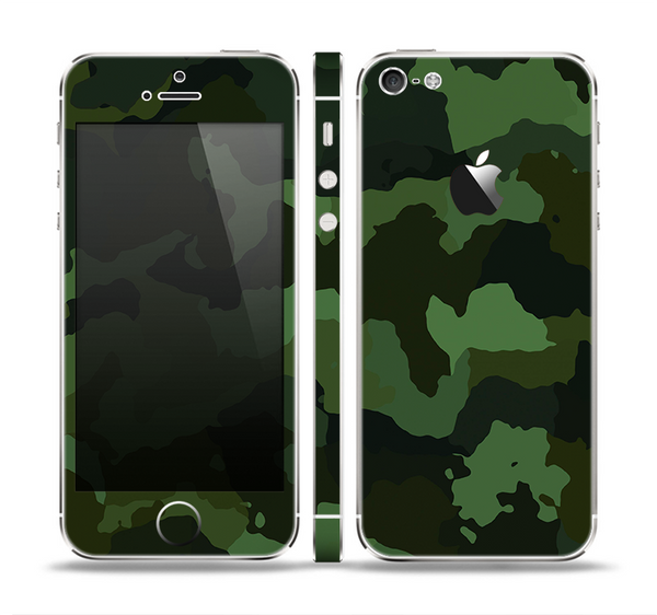 The Dark Green Camouflage Textile Skin Set for the Apple iPhone 5