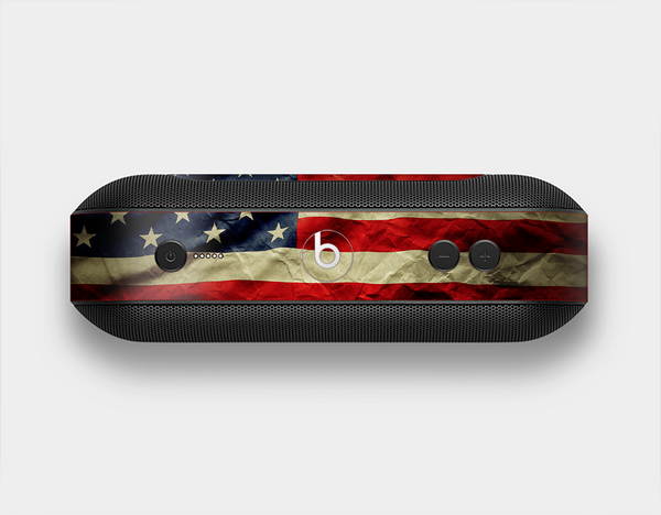 The Dark Wrinkled American Flag Skin Set for the Beats Pill Plus