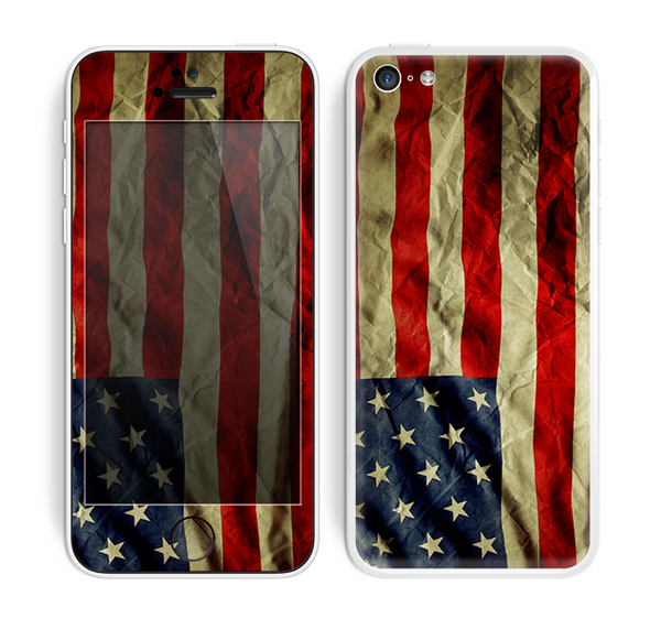 The Dark Wrinkled American Flag Skin for the Apple iPhone 5c