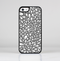 The Gray & White Floral Sprout Skin-Sert for the Apple iPhone 5c Skin-Sert Case