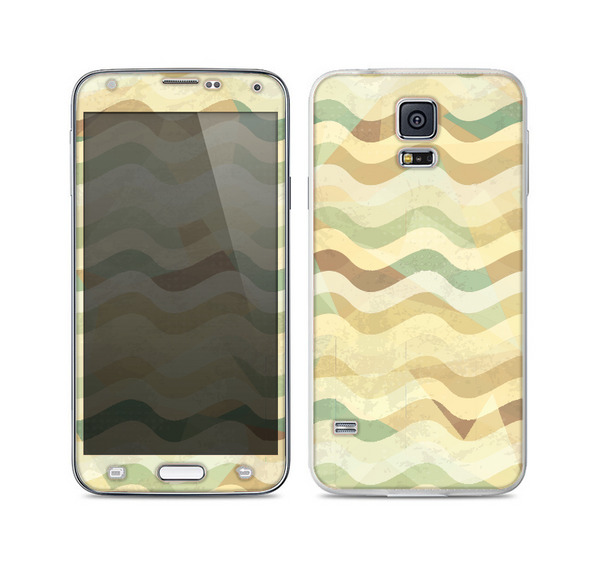 The Green and Yellow Wave Pattern v3 Skin For the Samsung Galaxy S5