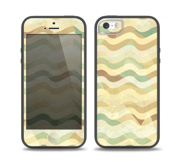 The Green and Yellow Wave Pattern v3 Skin Set for the iPhone 5-5s Skech Glow Case