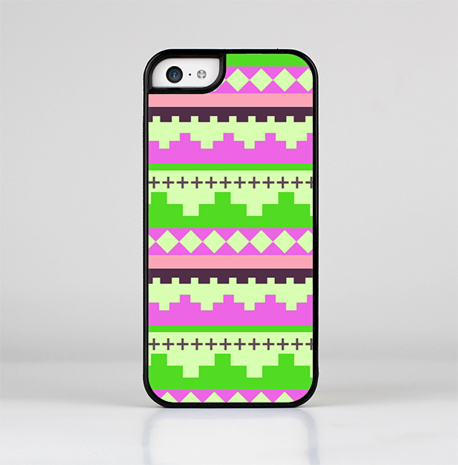 The Lime Green & Pink Tribal Ethic Geometric Pattern Skin-Sert for the Apple iPhone 5c Skin-Sert Case