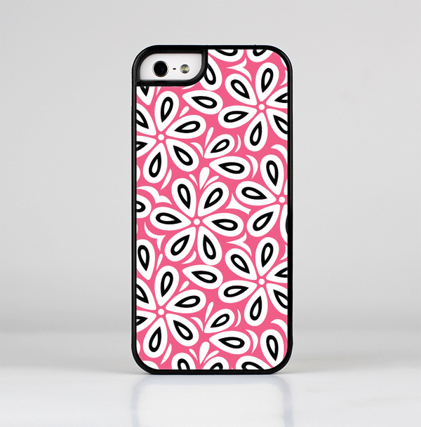The Pink and Black Vector Floral Pattern Skin-Sert for the Apple iPhone 5-5s Skin-Sert Case