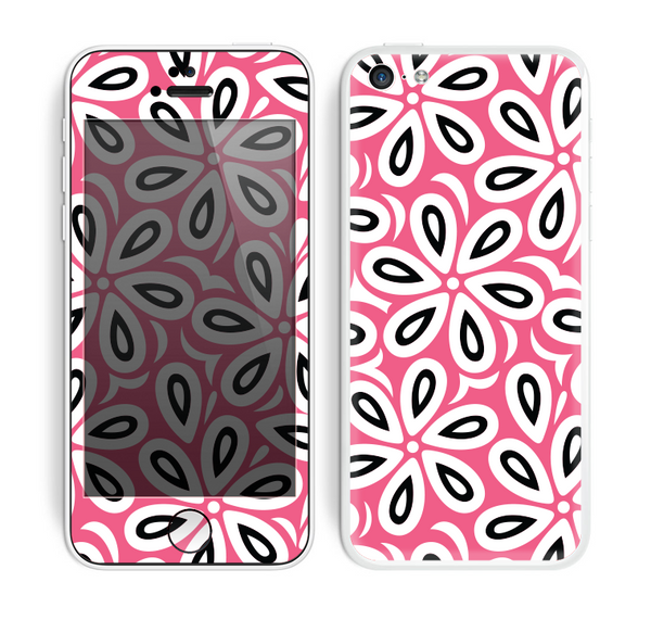 The Pink and Black Vector Floral Pattern Skin for the Apple iPhone 5c