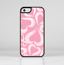 The Pink and White Vector Swirly Heart Pattern Skin-Sert for the Apple iPhone 5c Skin-Sert Case