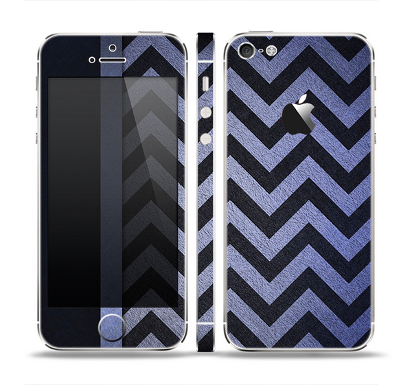 The Purple Textured Chevron Pattern Skin Set for the Apple iPhone 5