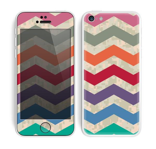 The Rainbow Chevron Over Digital Camouflage Skin for the Apple iPhone 5c