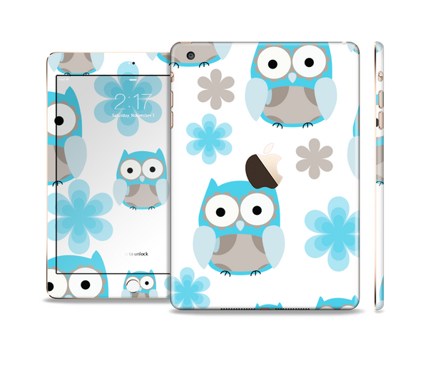 The Subtle Blue Cartoon Owls Full Body Skin Set for the Apple iPad Mini 3