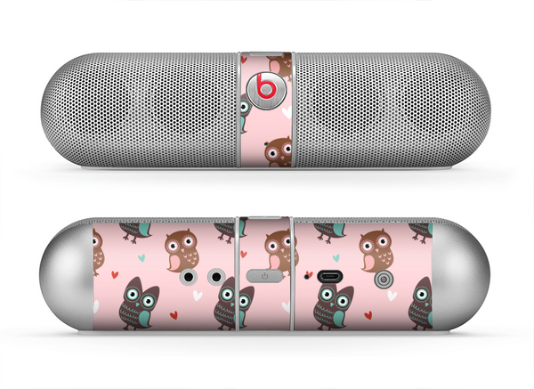 The Subtle Pink and Blue Vector Love Owls Skin for the Beats by Dre Pill Bluetooth Speaker