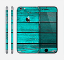 The Trendy Green Washed Wood Planks Skin for the Apple iPhone 6