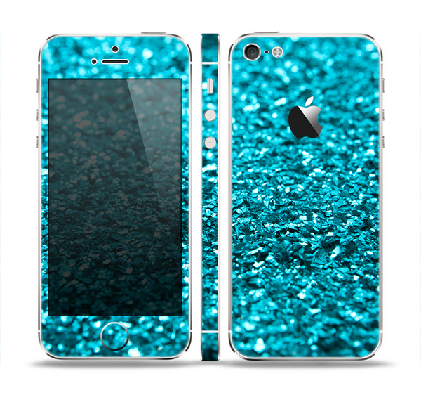 The Turquoise Glimmer Skin Set for the Apple iPhone 5