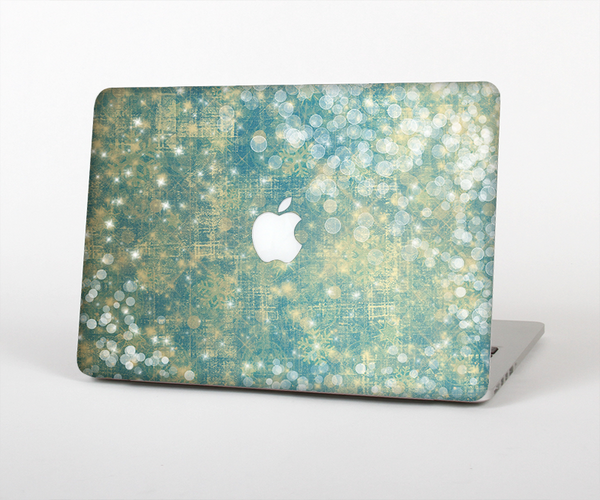 The Unfocused Green & White Drop Surface Skin Set for the Apple MacBook Pro 15" with Retina Display