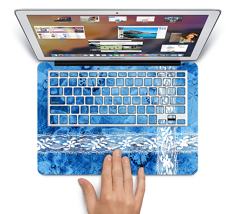 The Vibrant Blue & White Floral Lace Skin Set for the Apple MacBook Pro 13" with Retina Display