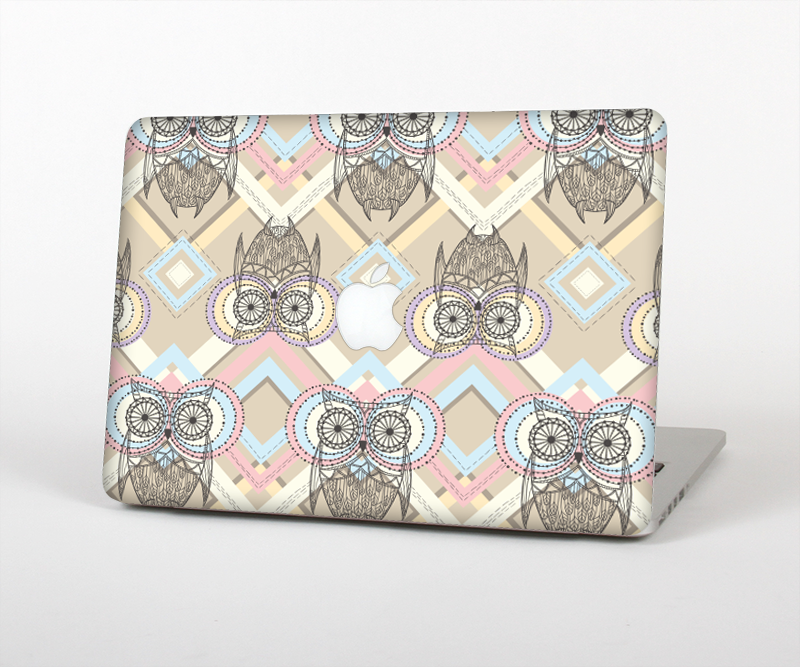 The Vintage Abstract Owl Tan Pattern Skin Set for the Apple MacBook Pro 15" with Retina Display