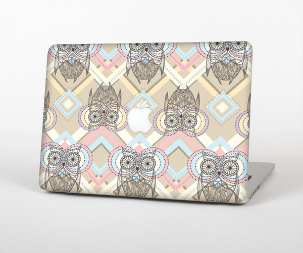 The Vintage Abstract Owl Tan Pattern Skin Set for the Apple MacBook Pro 13" with Retina Display