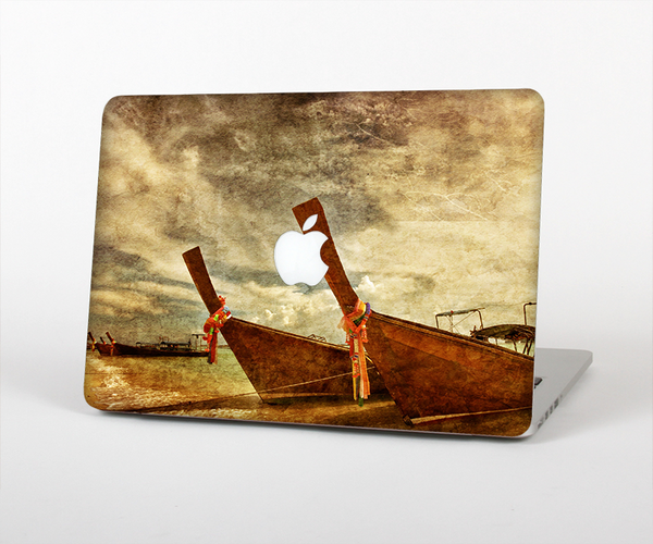 The Vintage Boats Beach Scene Skin Set for the Apple MacBook Pro 15" with Retina Display