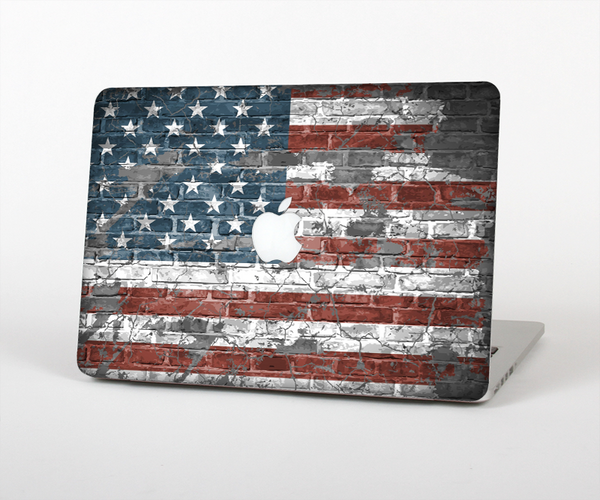 The Vintage USA Flag Skin Set for the Apple MacBook Pro 13" with Retina Display