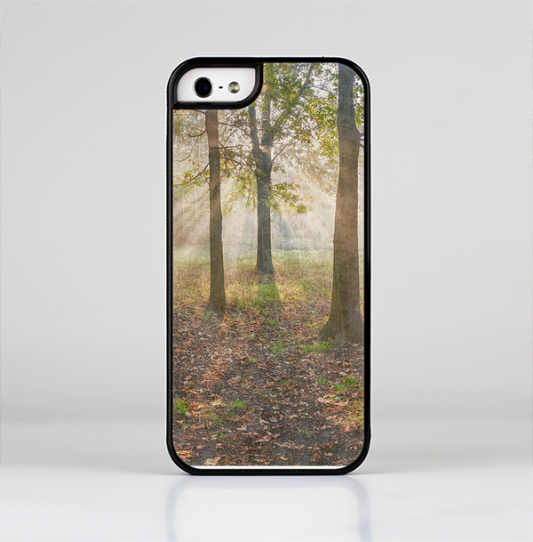 The Vivia Colored Sunny Forrest Skin-Sert Case for the Apple iPhone 5/5s