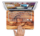 The Wavy Bright Wood Knot Skin Set for the Apple MacBook Pro 13" with Retina Display