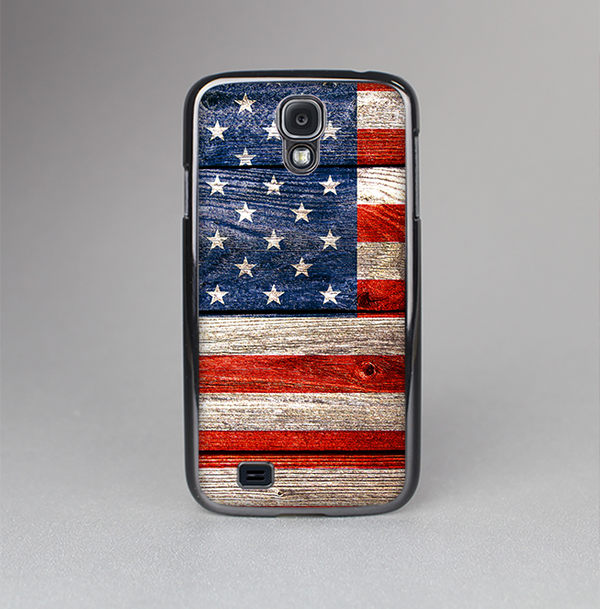 The Wooden Grungy American Flag Skin-Sert Case for the Samsung Galaxy S4