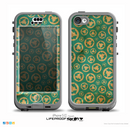 The Yellow and Green Recycle Pattern Skin for the iPhone 5c nüüd LifeProof Case