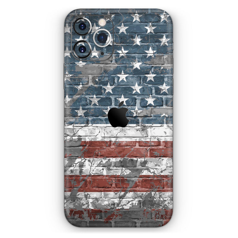 Vintage USA Flag // Skin-Kit compatible with the Apple iPhone 14, 13, 12, 12 Pro Max, 12 Mini, 11 Pro, SE, X/XS + (All iPhones Available)