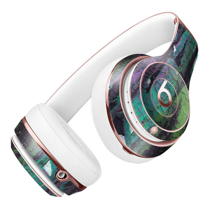 Abstract Cracked Green Paint Wall Full-Body Skin Kit for the Beats by Dre Solo 3 Wireless Headphones
