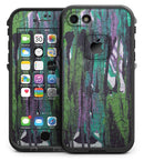 Abstract_Cracked_Green_Paint_Wall_iPhone7_LifeProof_Fre_V1.jpg