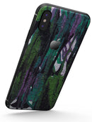 Abstract Cracked Green Paint Wall - iPhone X Skin-Kit