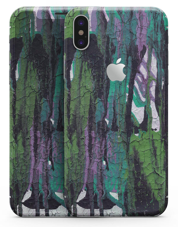Abstract Cracked Green Paint Wall - iPhone X Skin-Kit