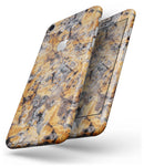 Abstract Wet Gold Paint - Skin-kit for the iPhone 8 or 8 Plus