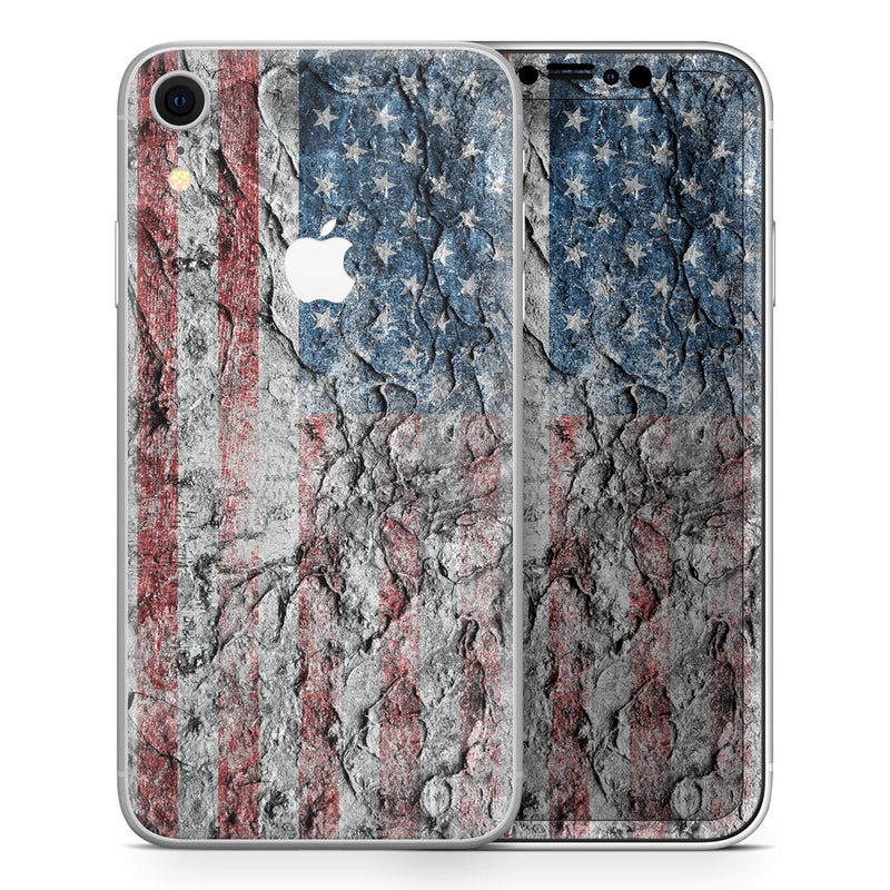 Aged and Wrinkled American Flag - Skin-Kit for the Apple iPhone XR, XS MAX, XS/X, 8/8+, 7/7+, 5/5S/SE (All iPhones Available)