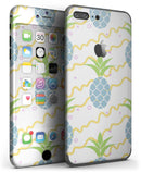 Animated_Retro_Pineapples_-_iPhone_7_Plus_-_FullBody_4PC_v3.jpg