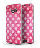 Antique_Magenta_and_Pink_Polkadotted_Pattern_-_Galaxy_S7_Edge_-_V3.jpg?