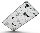 Black_Doodles_with_Lightining_-_iPhone_7_Plus_-_FullBody_4PC_v5.jpg