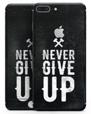 Black Hammered Never Give Up - Skin-kit for the iPhone 8 or 8 Plus