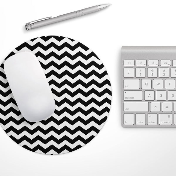 Black & White Chevron Pattern V2// WaterProof Rubber Foam Backed Anti-Slip Mouse Pad for Home Work Office or Gaming Computer Desk