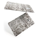 Black and White Cauliflower Damask Pattern - Premium Protective Decal Skin-Kit for the Apple Credit Card